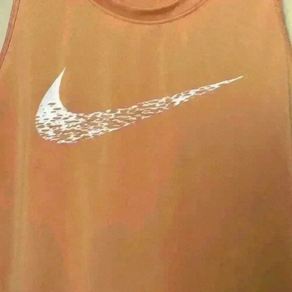 Nike Dri-Fit Swoosh Run Athletic Tank NWT Women's Small
